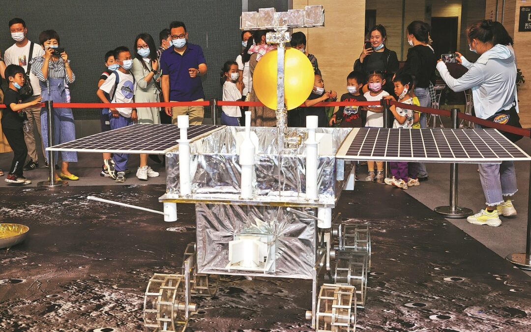 Scienza: il rover cinese Chang’e 7 si prepara a cercare ghiaccio al polo sud della Luna