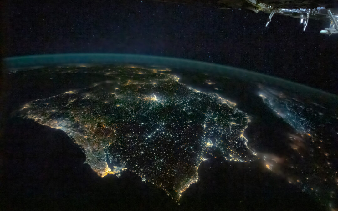 Scienza: astronauti ESA mappano l’inquinamento luminoso dell’Europa
