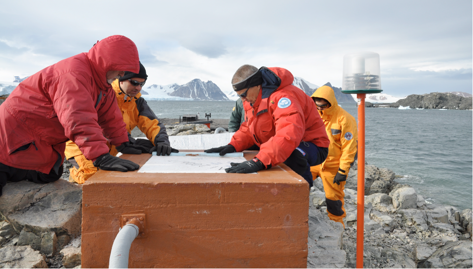 Ricerca Italiana: Antartide: il distacco dell’iceberg Brunt è stato registrato dai sismografi italo-argentini