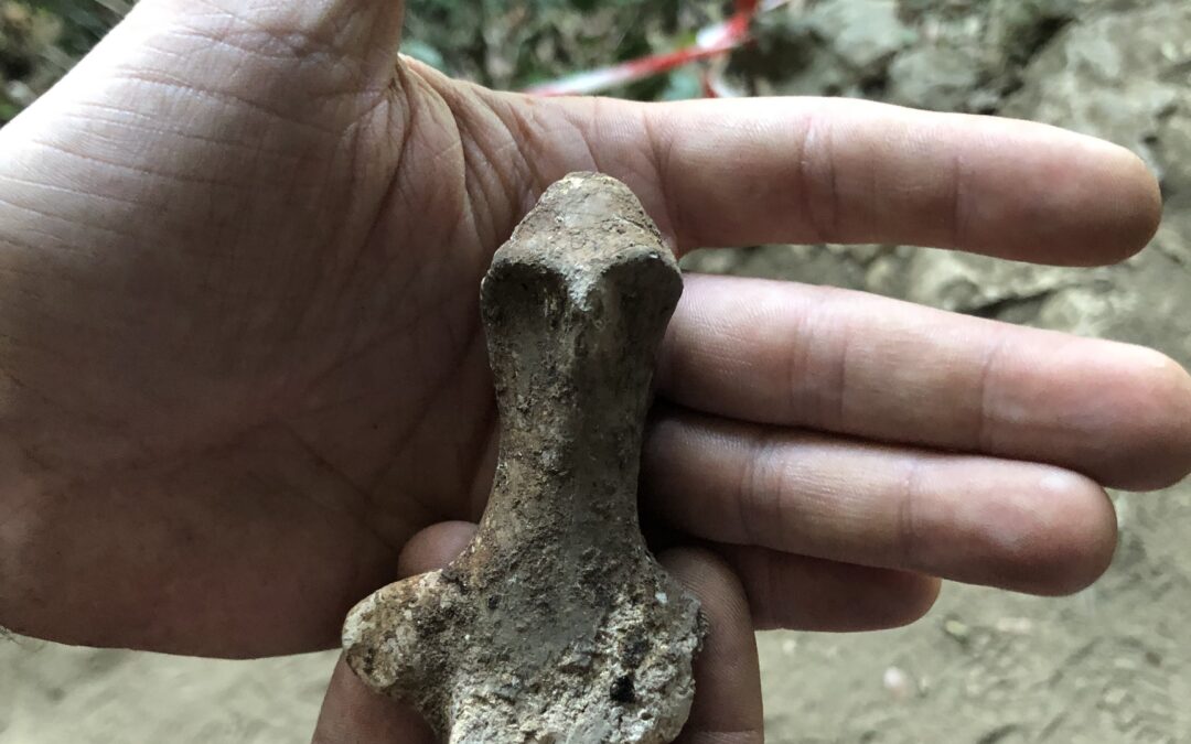 Archeologia: nel Lazio raro ritrovamento di una statuina in argilla risalente a 7000 anni fa
