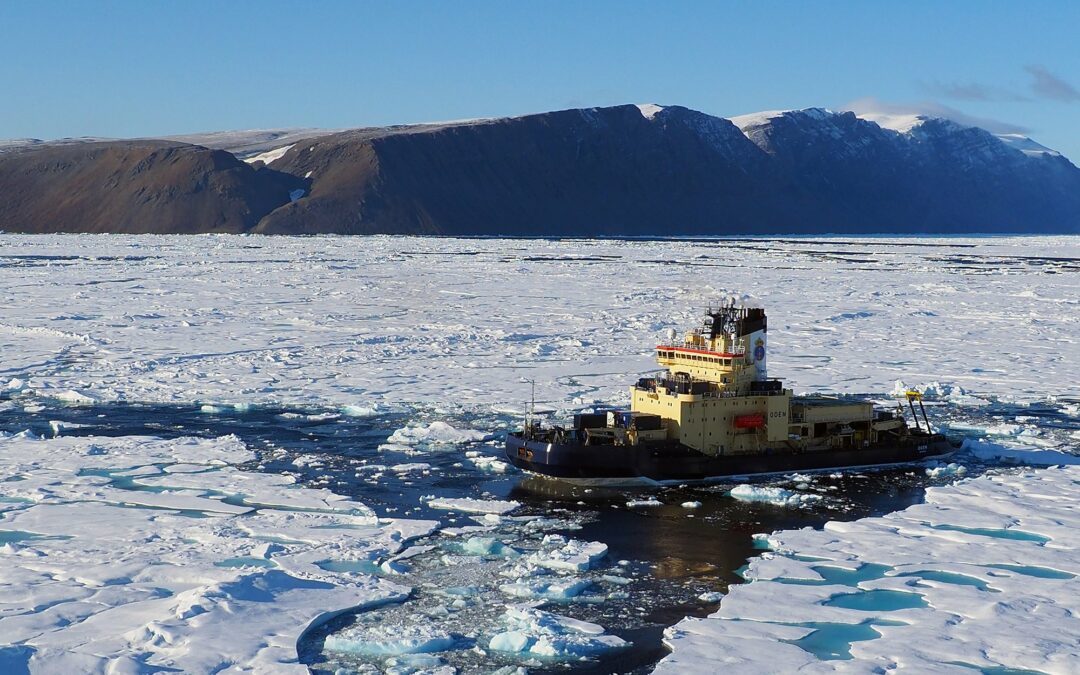 La rompighiaccio Oden raggiunge per prima volta fiordo Victoria