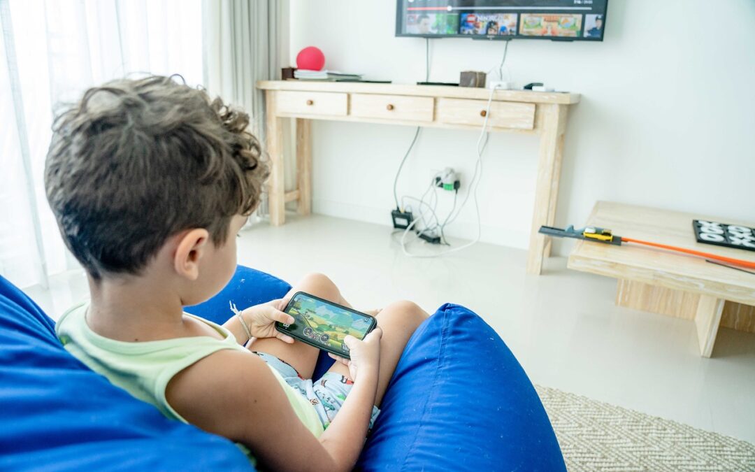 Tv e videogame prima di dormire non compromettono sonno bimbi