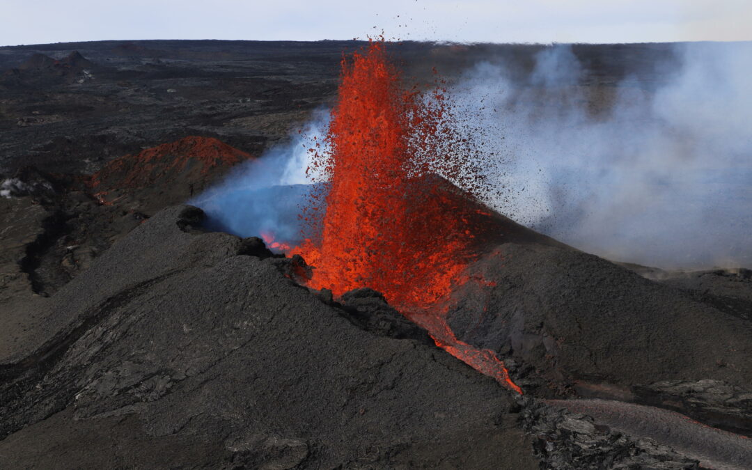 Scoperti nuovi meccanismi che hanno generato eruzione del 2022 di Mauna Loa