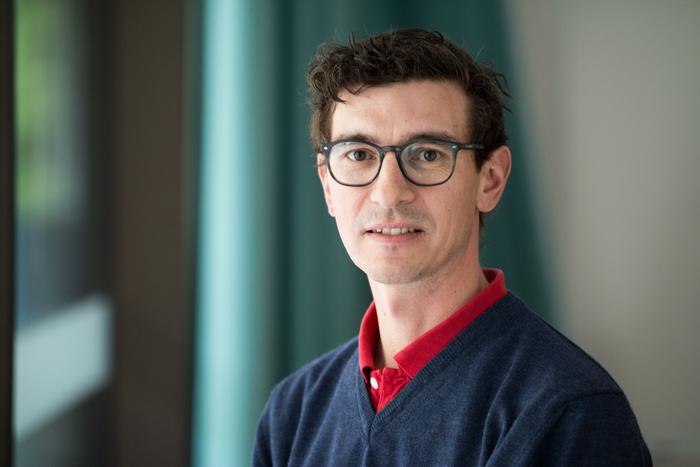 Nuovo modello IA migliora la diagnosi della SM